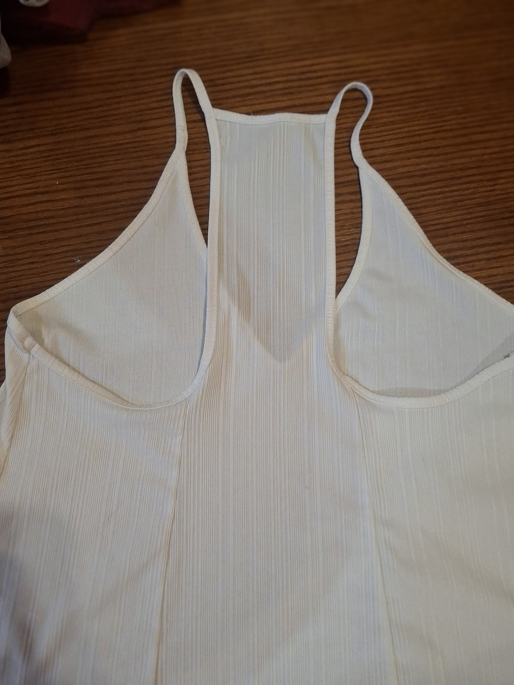 Lightweight White Ribbed V-Neck Racerback Tank - Picture 3 of 9
